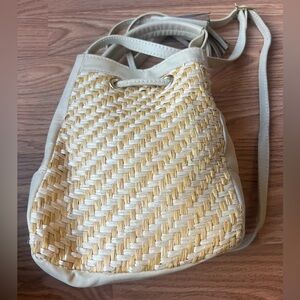 Divinia Firenze Cream Woven Straw Leather Bucket Bag Crossbody Handbag Tassel